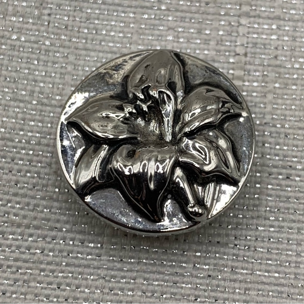 💗LILY FLOWER - Ginger Snaps & Co. Snap Button Charm - 18mm/20mm